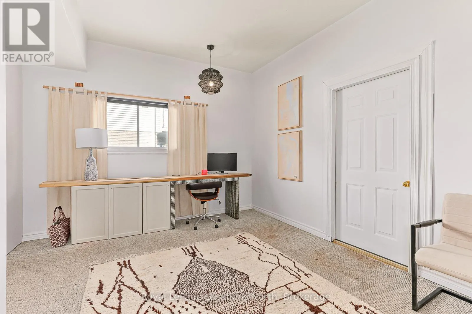 296 LAKESHORE ROAD N