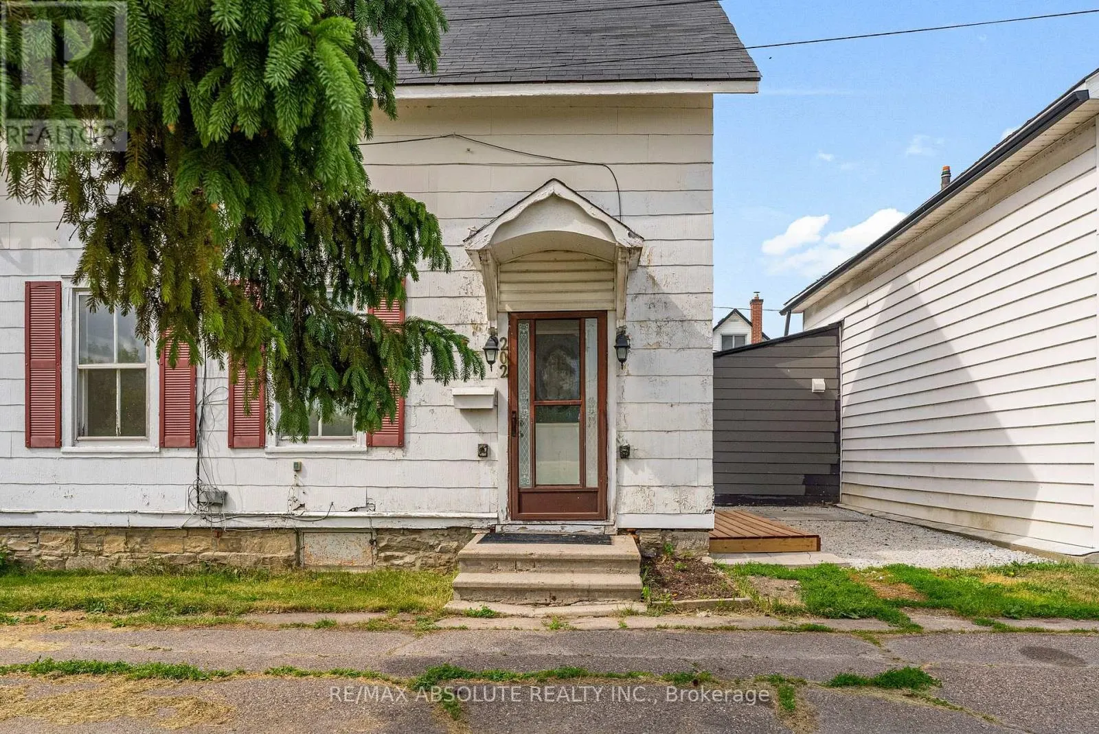 202 BELL STREET