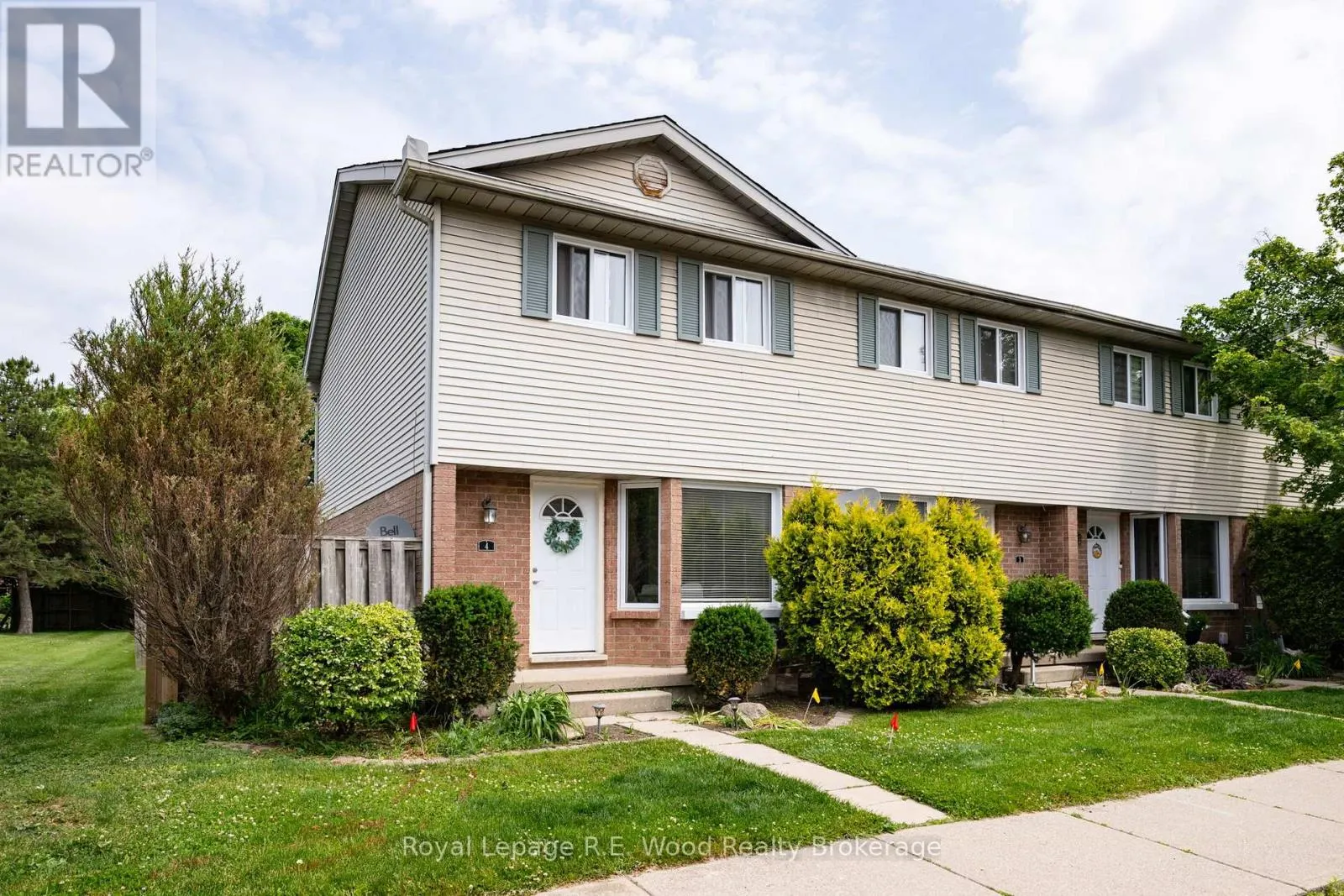 4 - 10 DUFFERIN STREET, #4