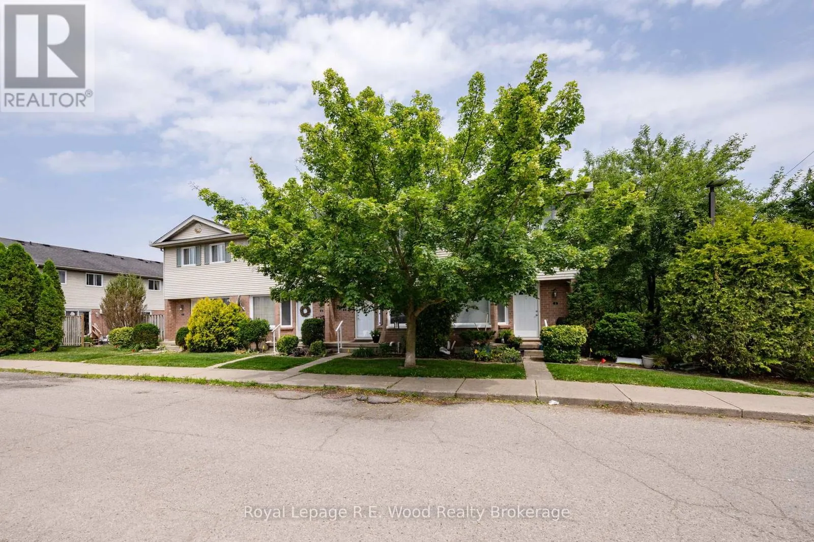 4 - 10 DUFFERIN STREET, #4