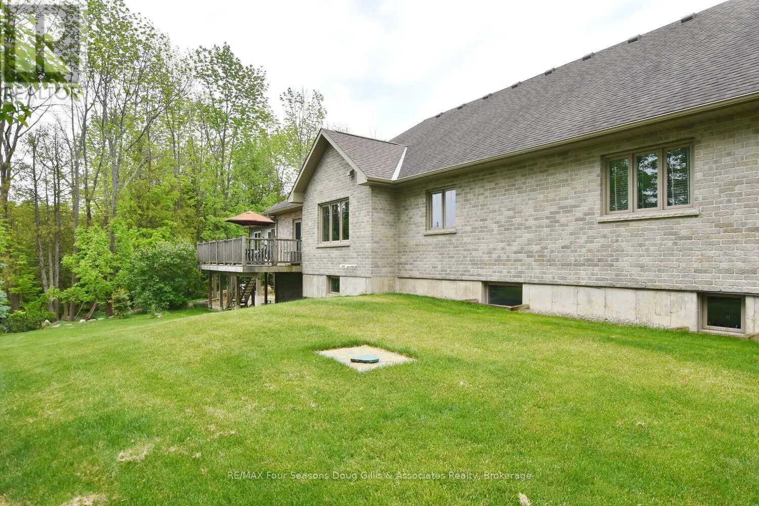 135 ALGONQUIN DRIVE