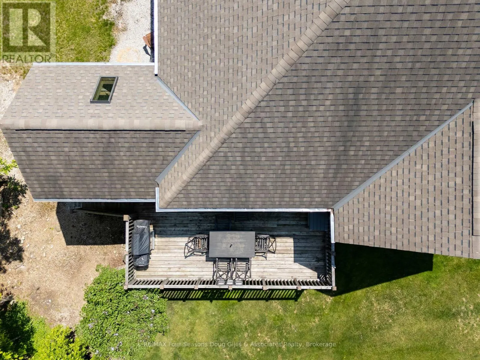 135 ALGONQUIN DRIVE