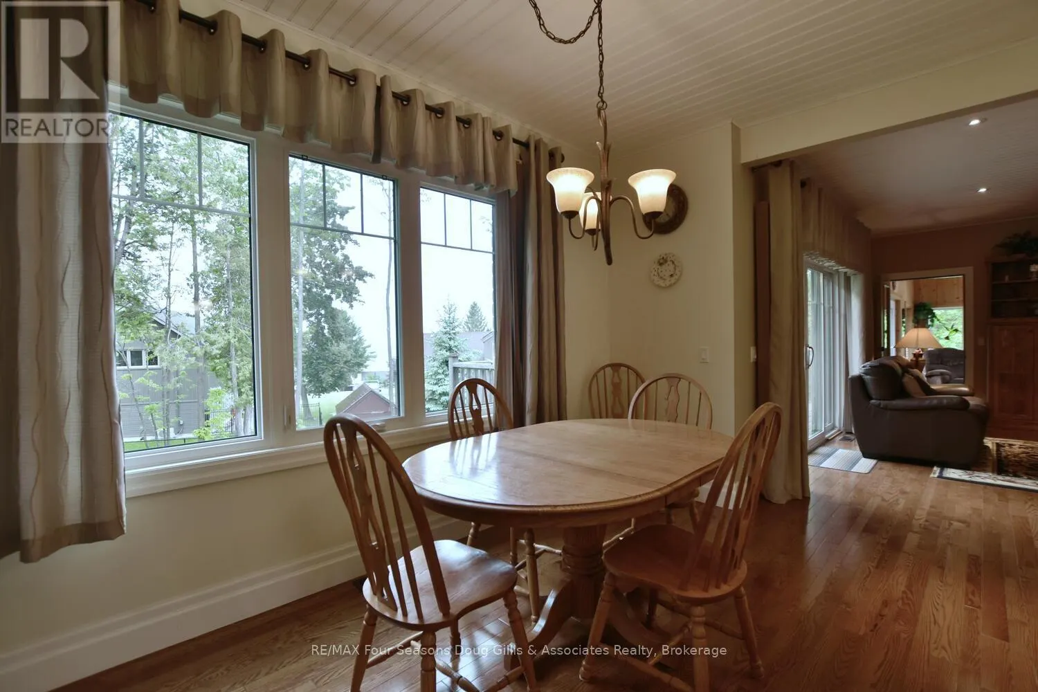 135 ALGONQUIN DRIVE