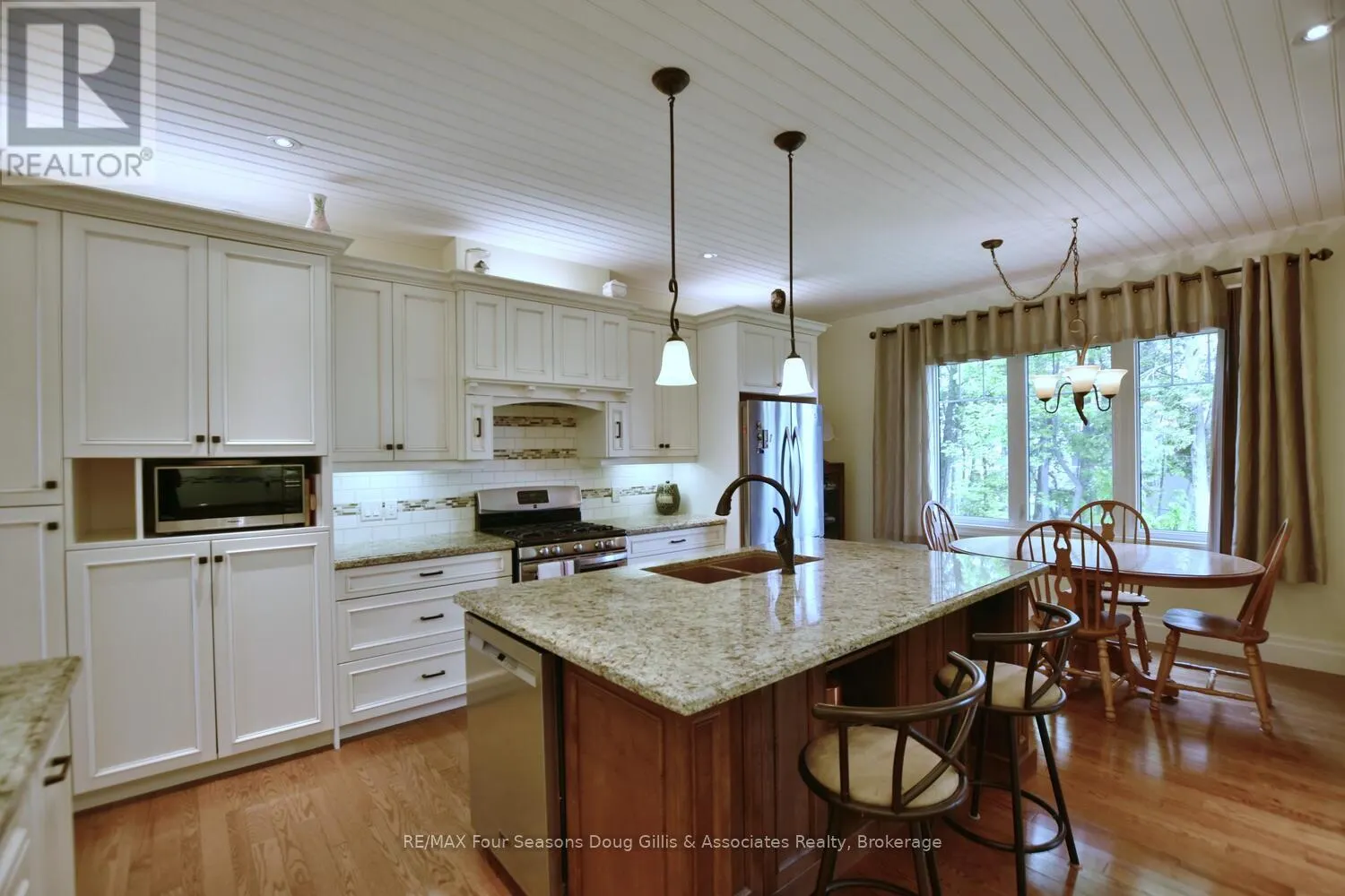135 ALGONQUIN DRIVE