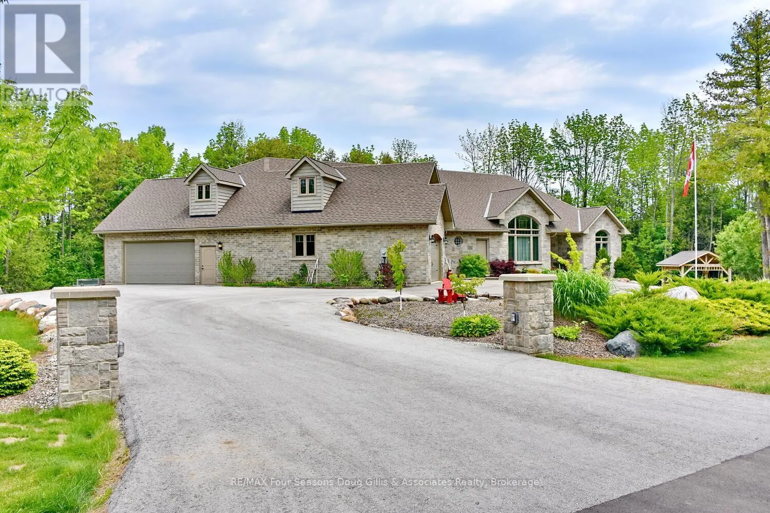 135 ALGONQUIN DRIVE