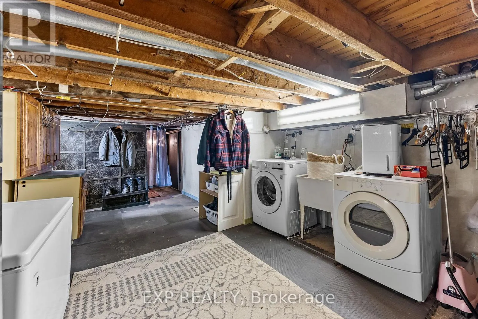 36 ST. DAVID STREET W