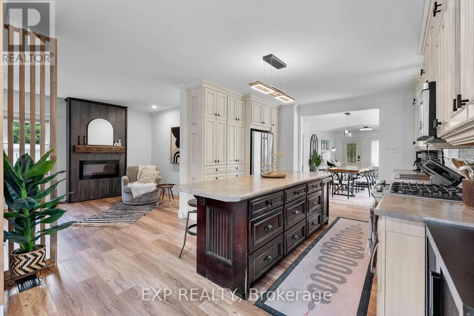 36 ST. DAVID STREET W