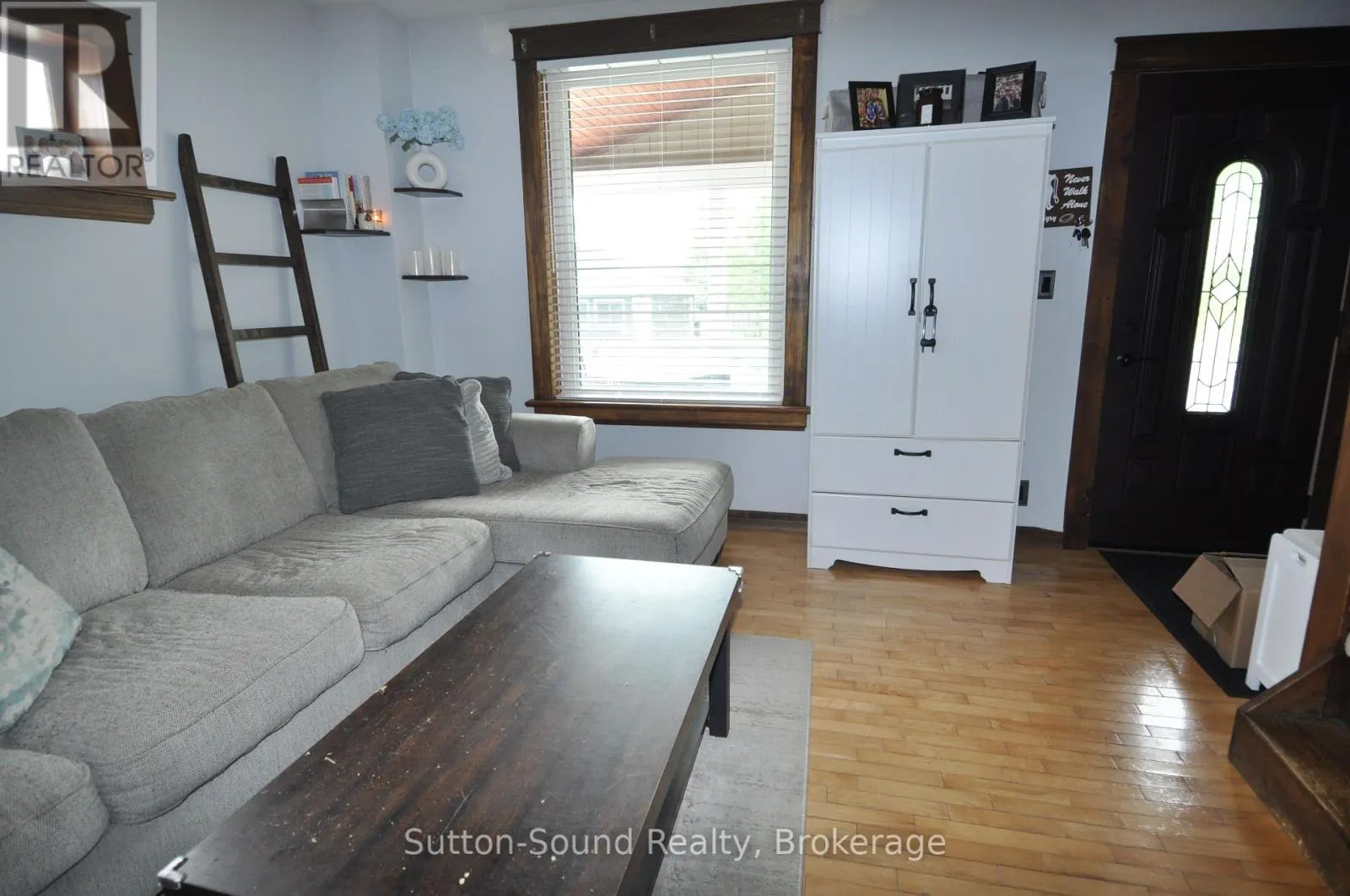 534 17TH STREET W