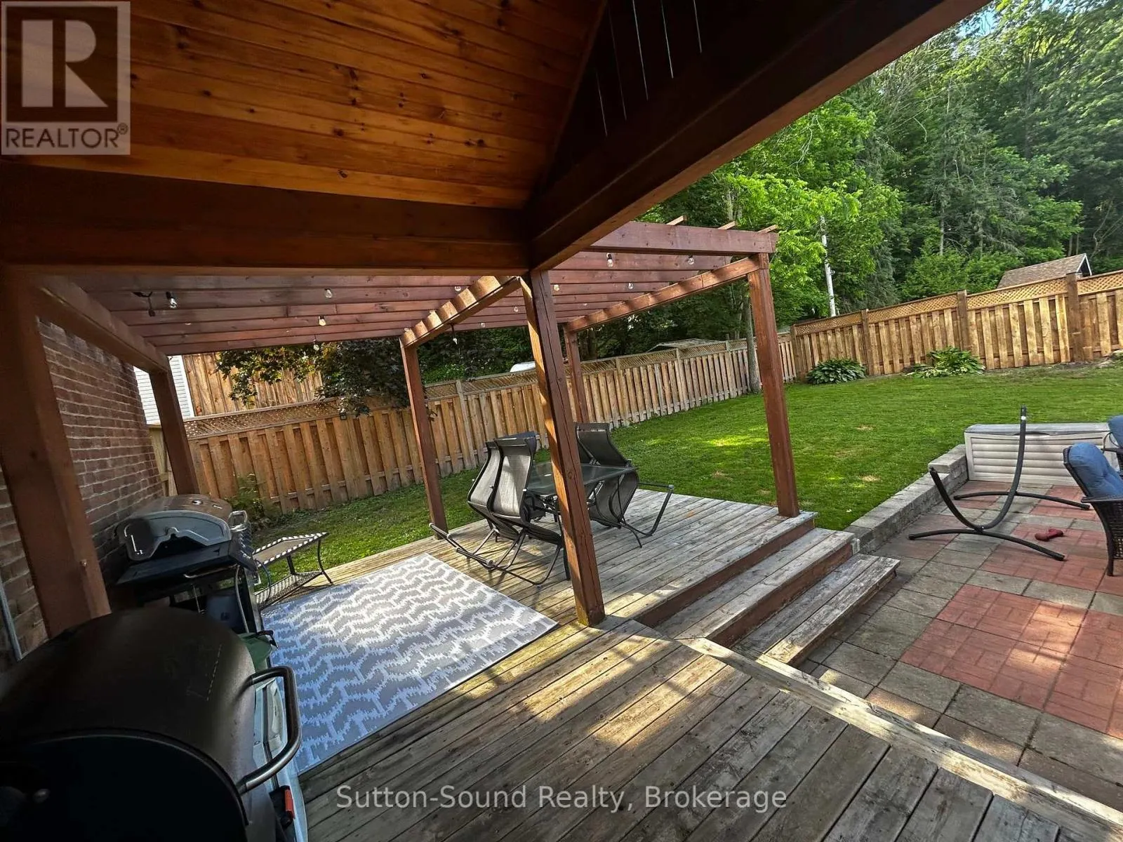534 17TH STREET W