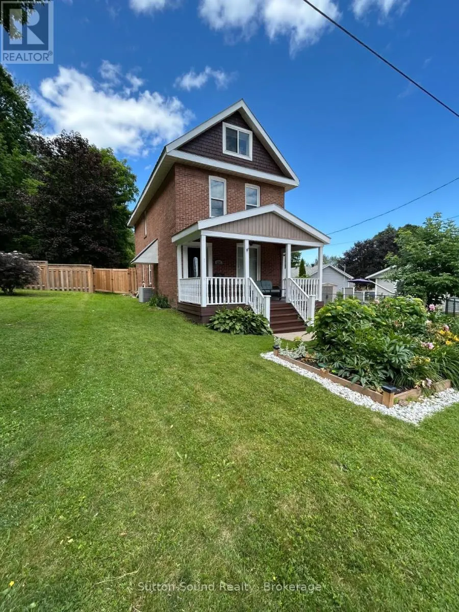 534 17TH STREET W