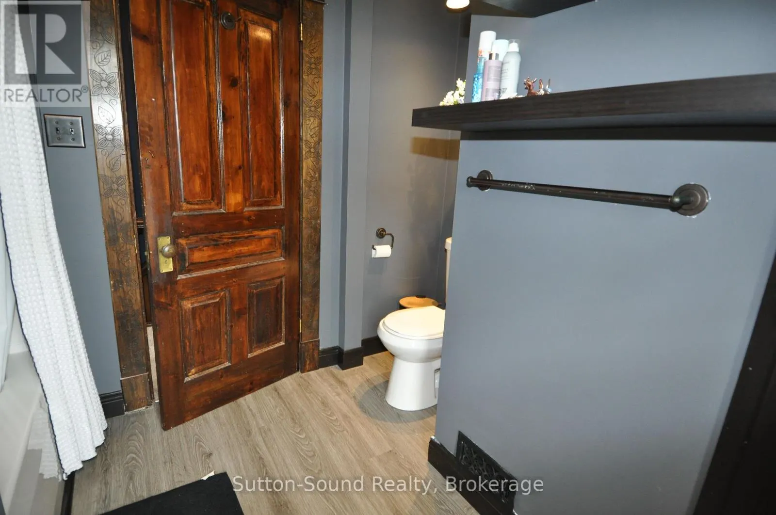 534 17TH STREET W