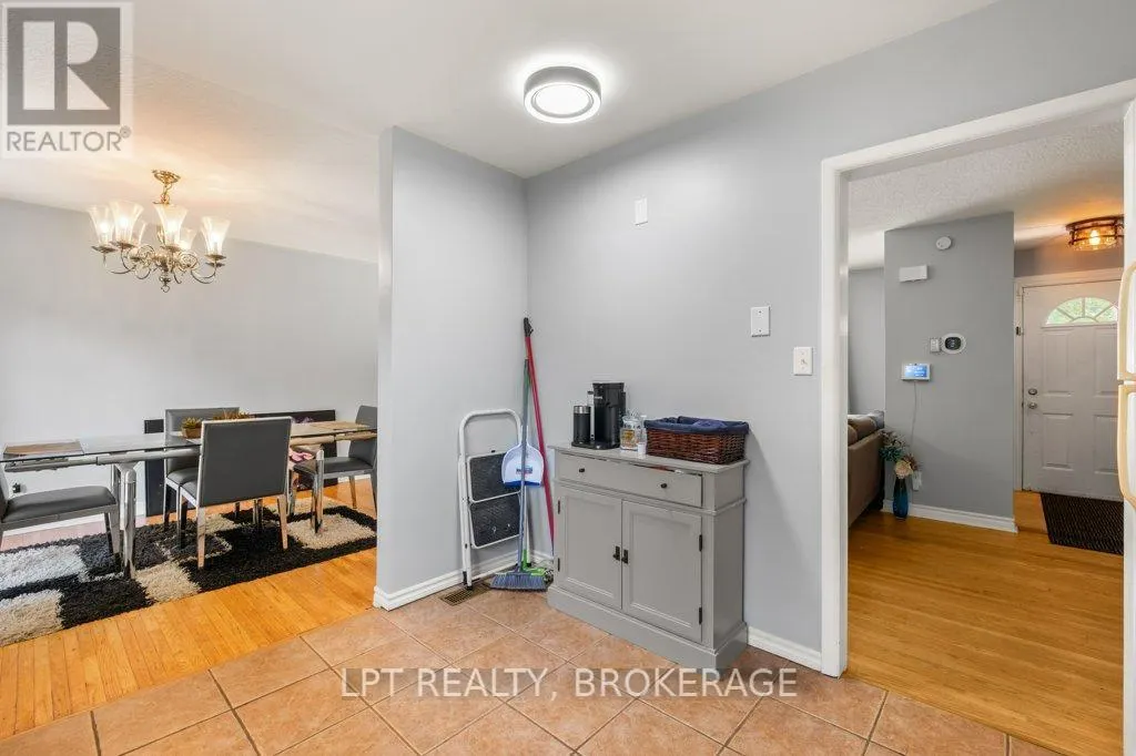 14 HERCHMER CRESCENT