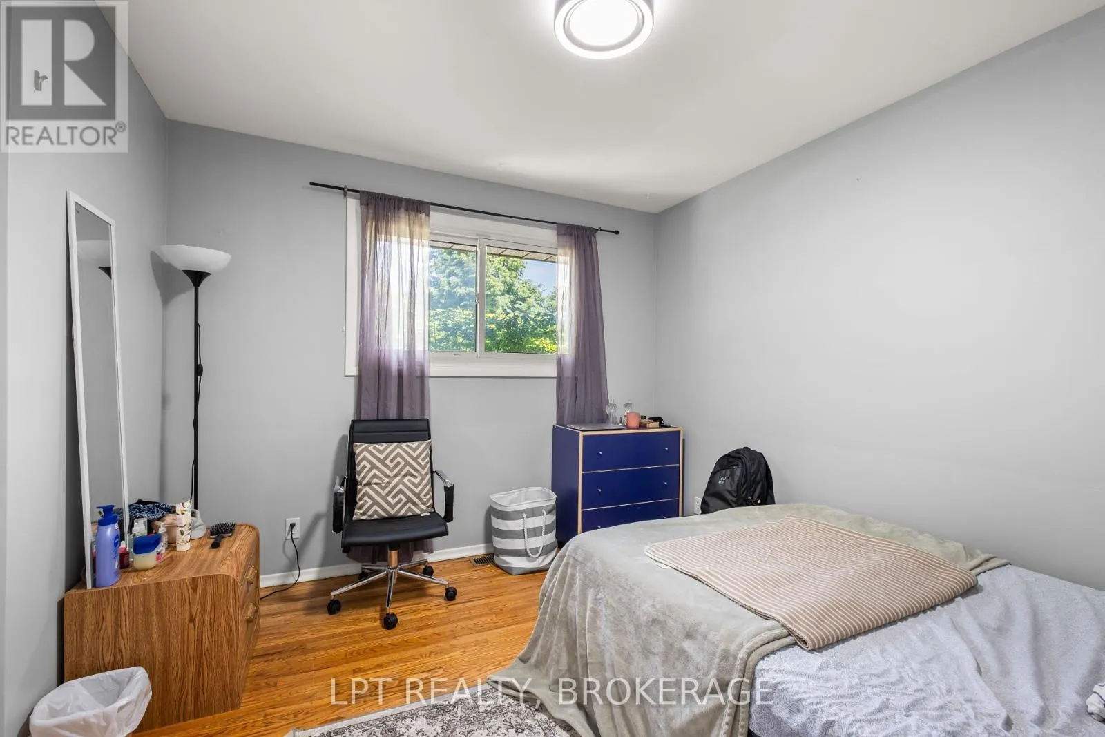 14 HERCHMER CRESCENT