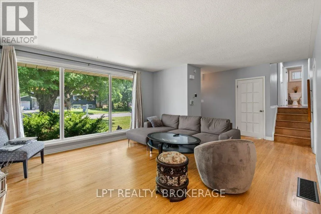 14 HERCHMER CRESCENT
