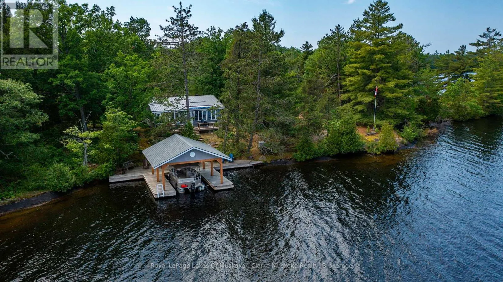 78 IS 180 SEVERN RIVER ISLAND