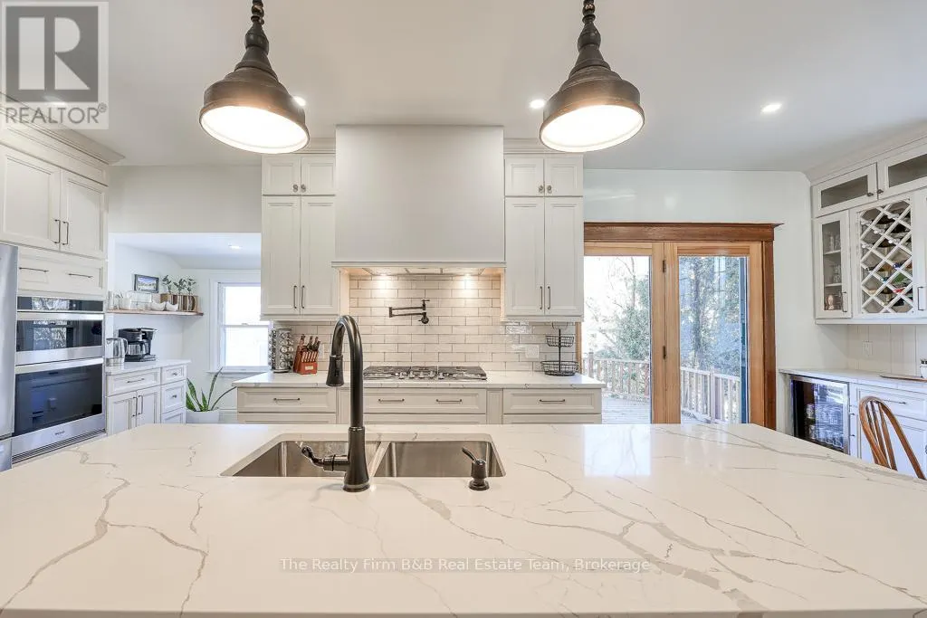 285 INGERSOLL AVENUE