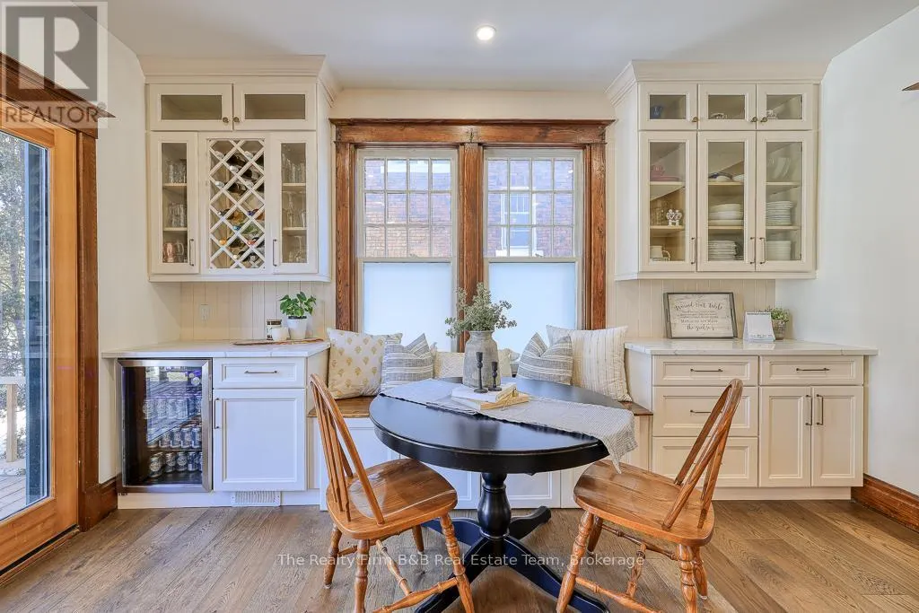 285 INGERSOLL AVENUE