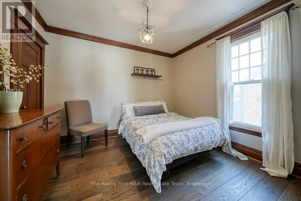 285 INGERSOLL AVENUE