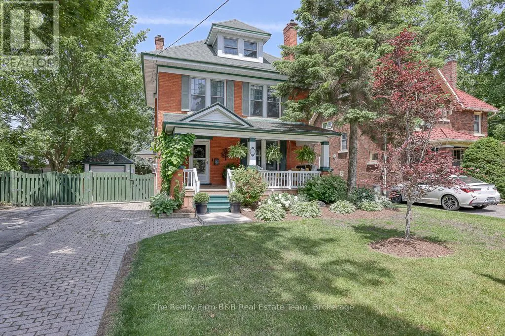 285 INGERSOLL AVENUE