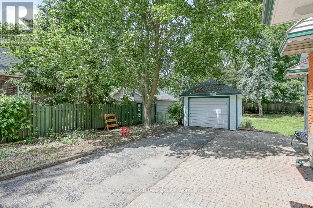 285 INGERSOLL AVENUE