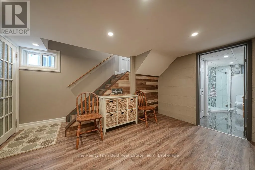 285 INGERSOLL AVENUE