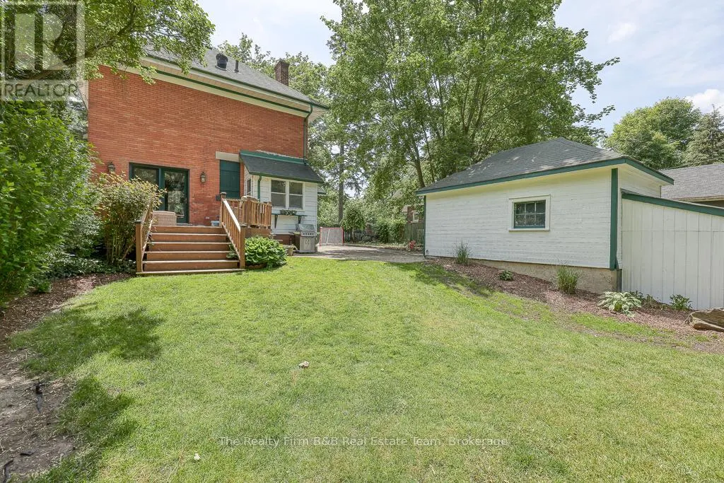 285 INGERSOLL AVENUE