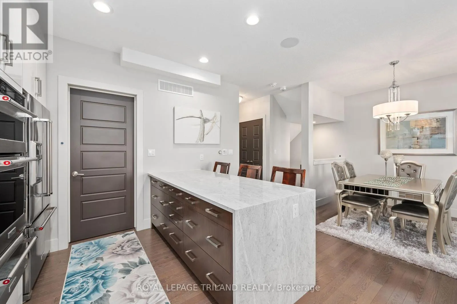 15 - 355 EDITH CAVELL BOULEVARD, #15