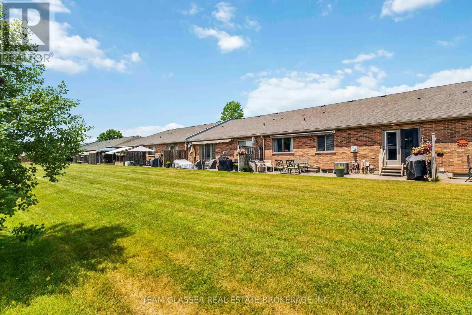 5 - 5 FOXHOLLOW DRIVE, #5