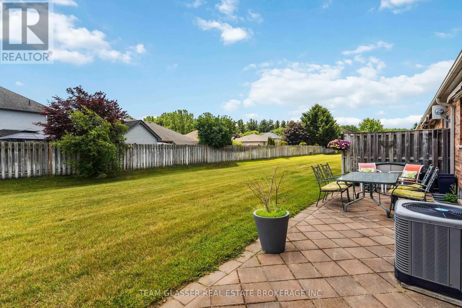 5 - 5 FOXHOLLOW DRIVE, #5