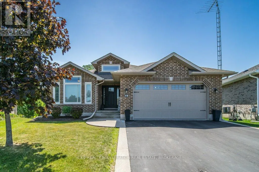 79 HARTWOOD CRESCENT