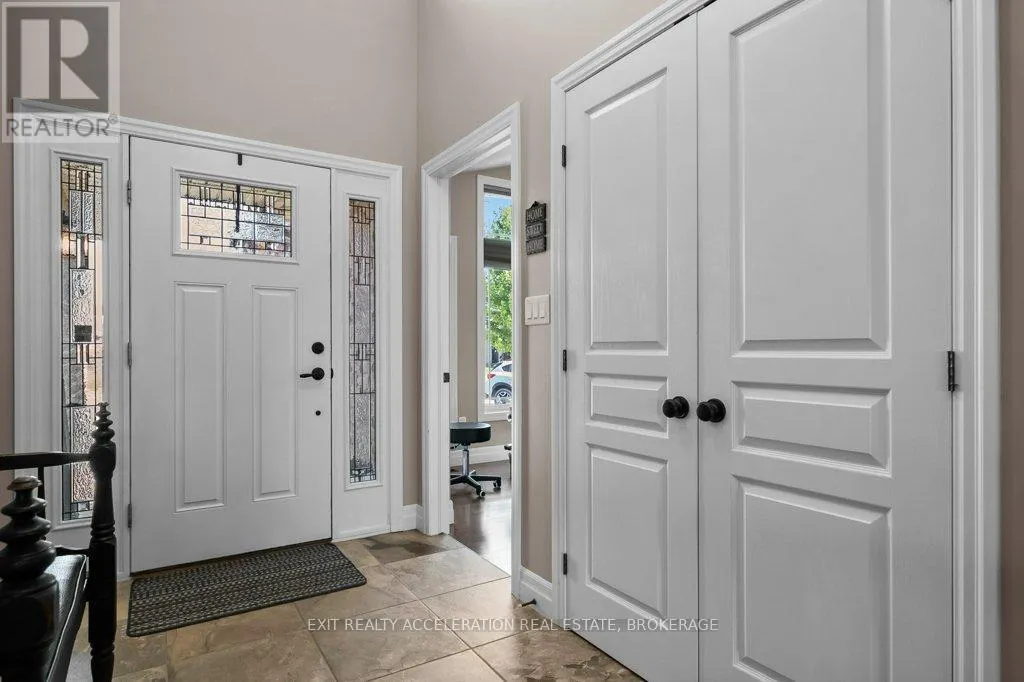 79 HARTWOOD CRESCENT