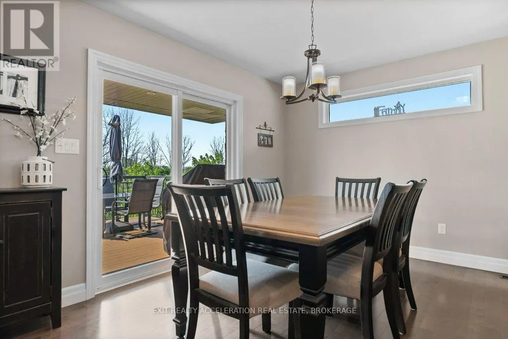 79 HARTWOOD CRESCENT