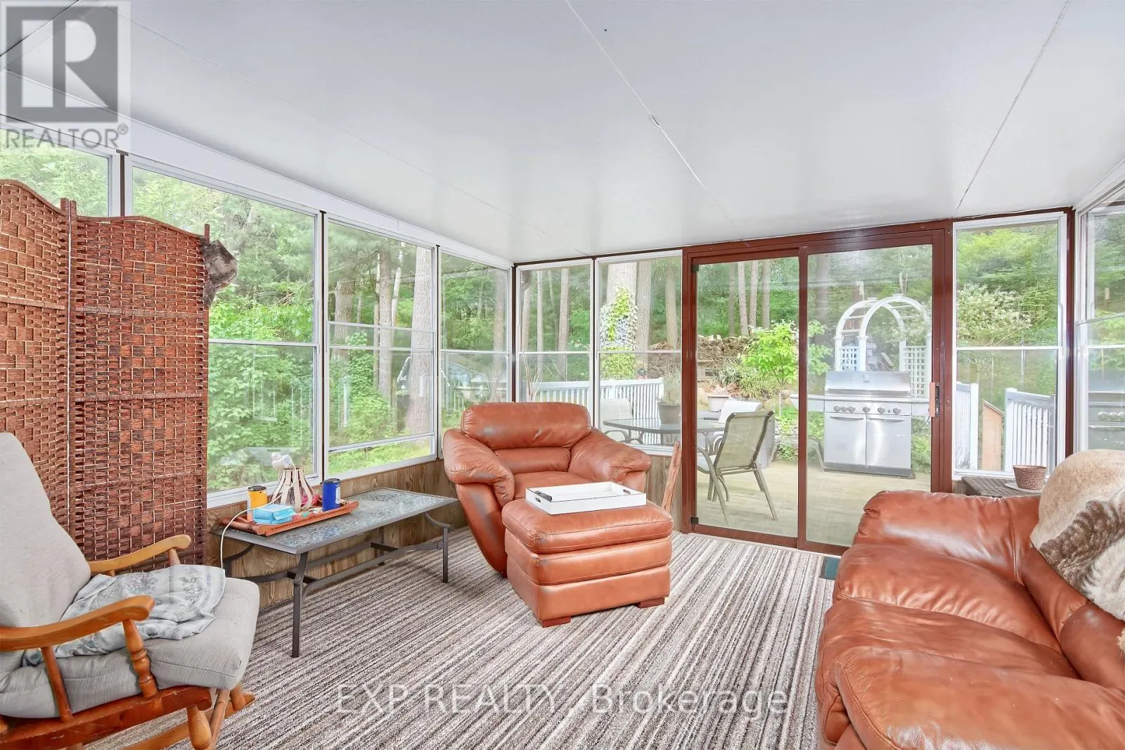 9995 PORT FRANKS ESTATES DRIVE