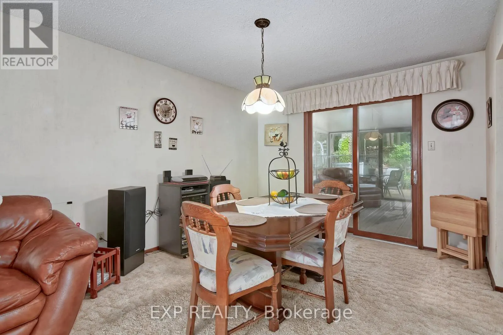 9995 PORT FRANKS ESTATES DRIVE