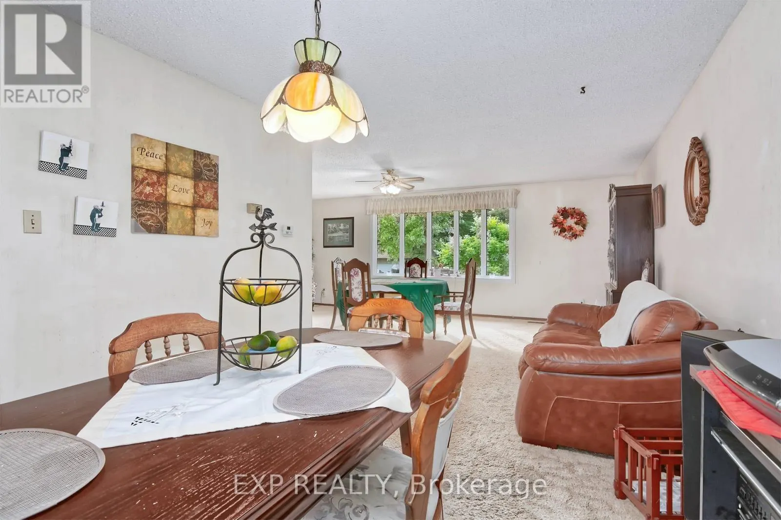 9995 PORT FRANKS ESTATES DRIVE