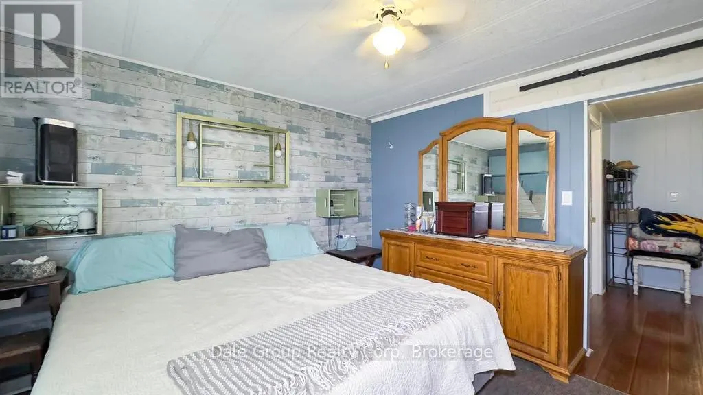 2 SUTTON DRIVE N