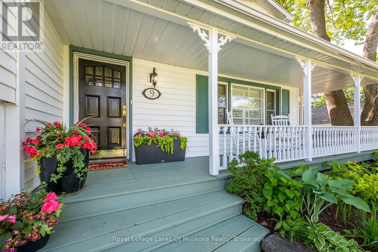 9 MOUNTVIEW AVENUE