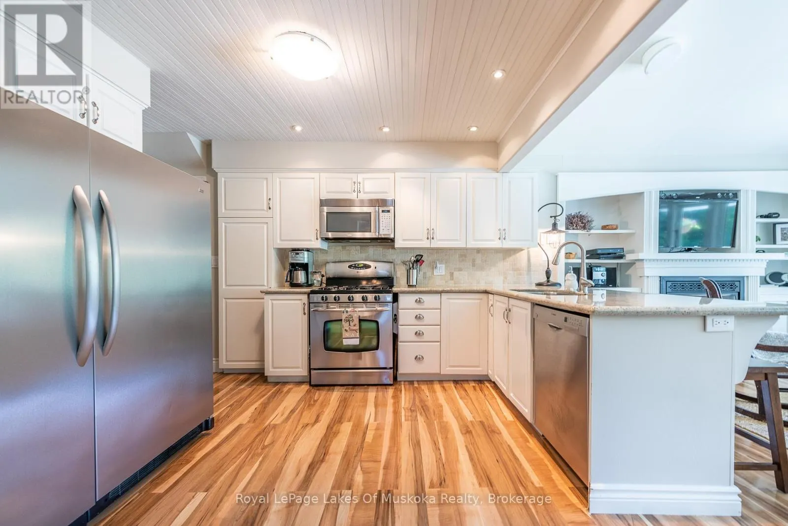 9 MOUNTVIEW AVENUE