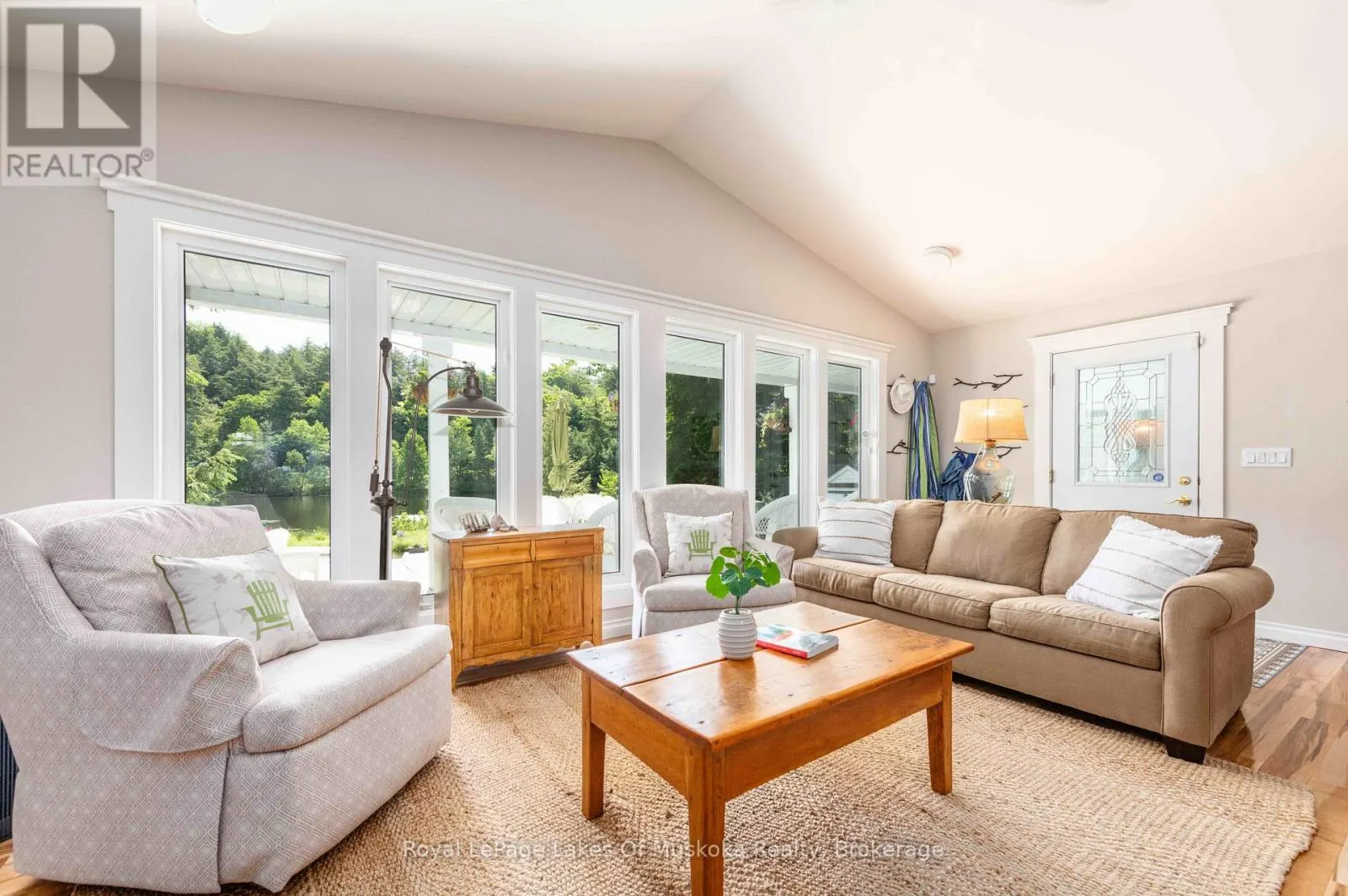 9 MOUNTVIEW AVENUE