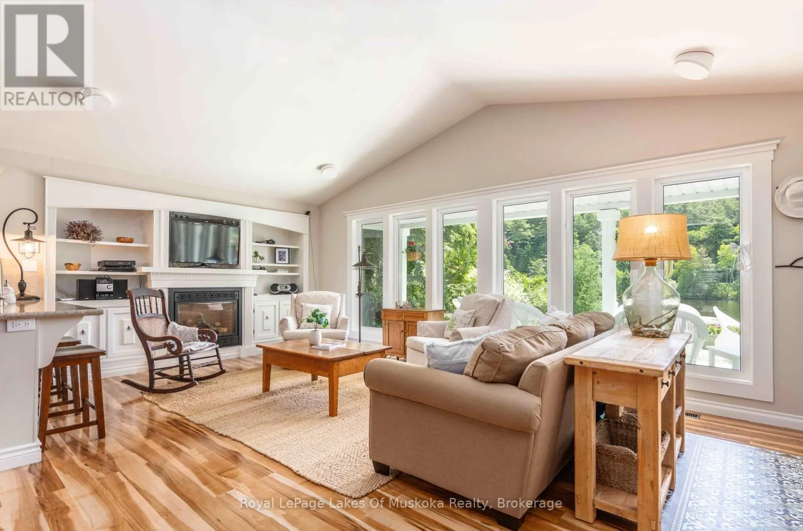 9 MOUNTVIEW AVENUE