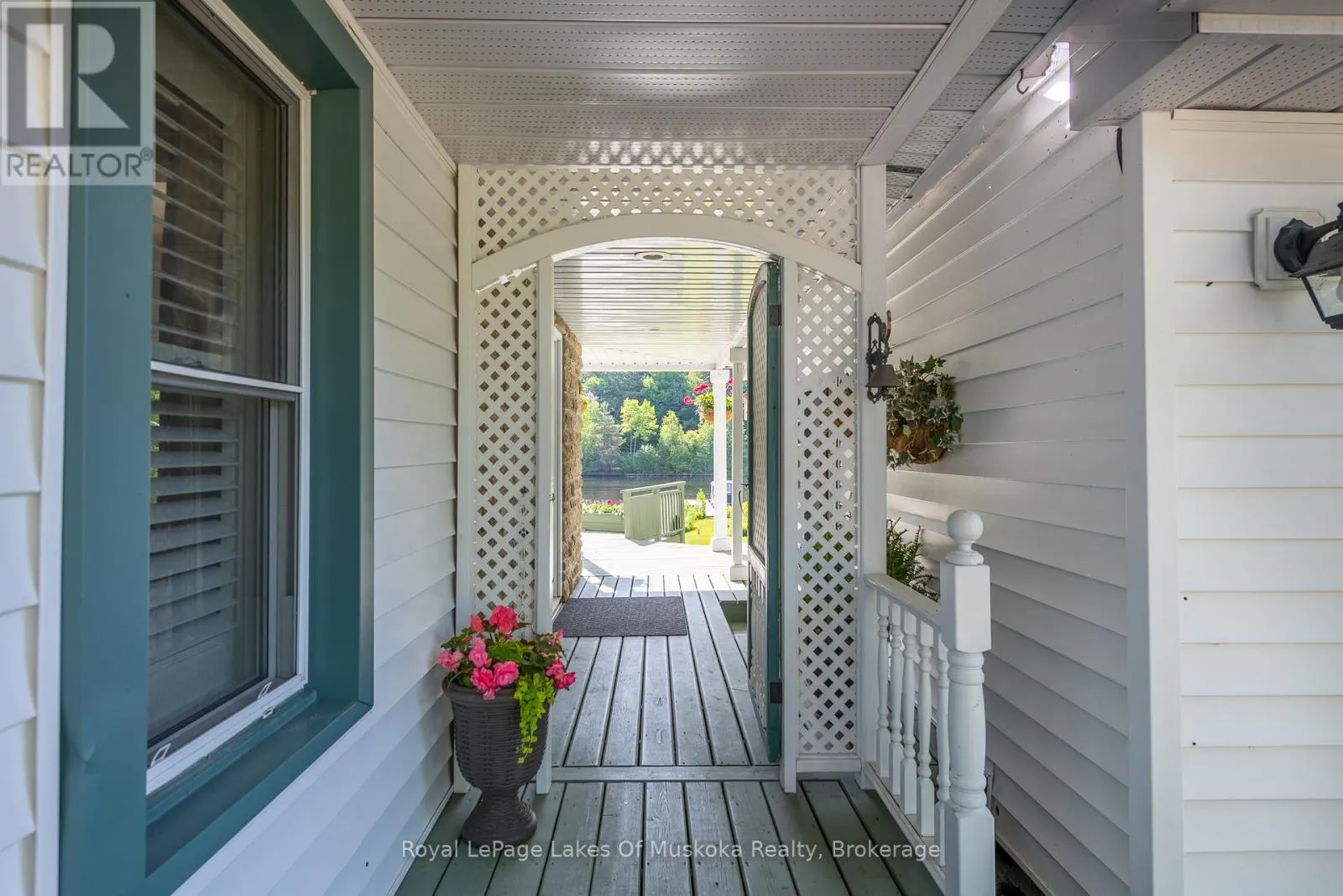 9 MOUNTVIEW AVENUE