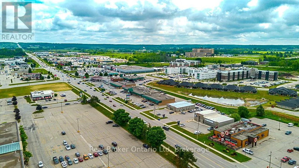 UNIT 2 - 1525 16TH STREET E, #Unit 2