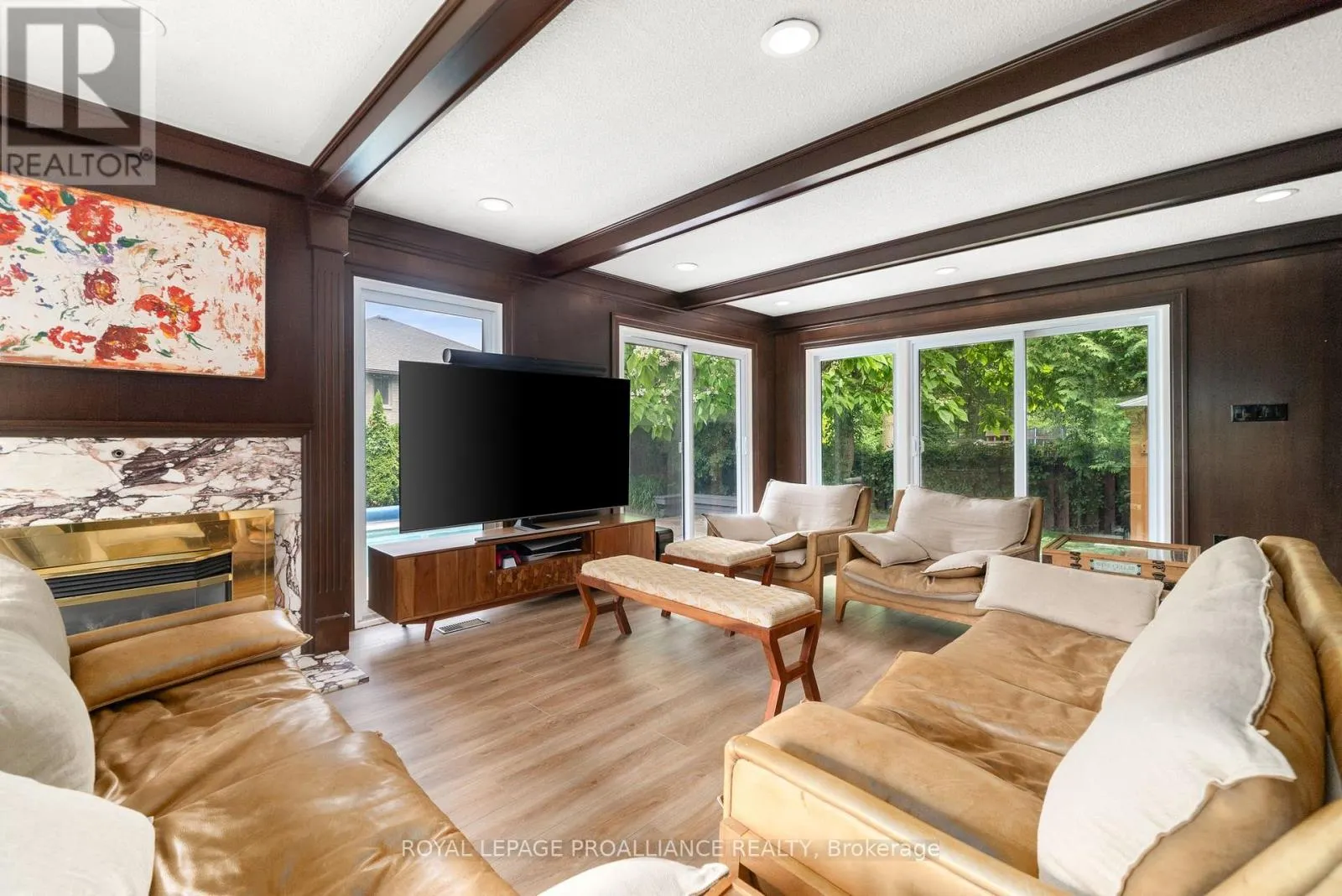 27 FOREST HILL CRESCENT