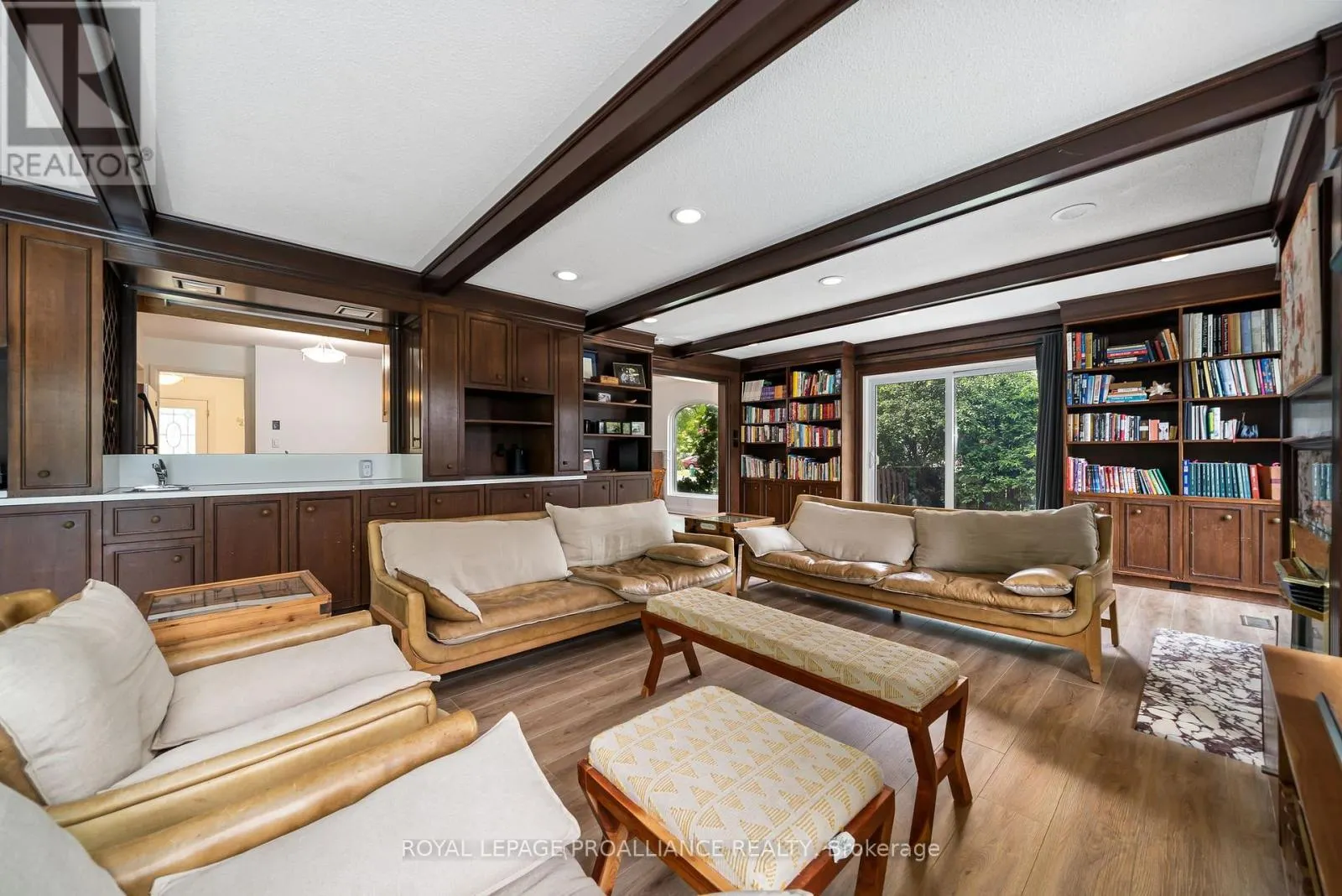 27 FOREST HILL CRESCENT