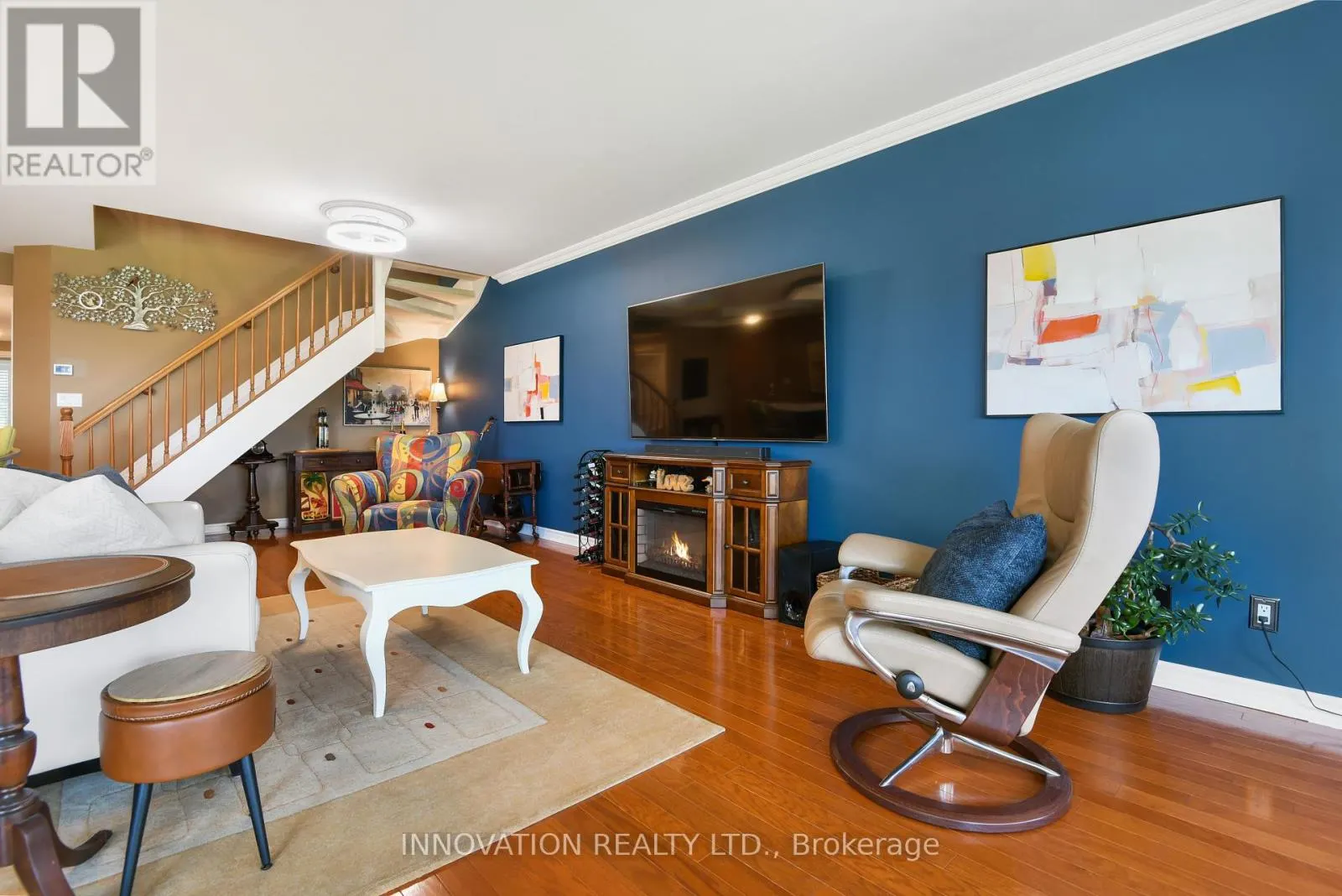 2C - 150 ROBSON COURT