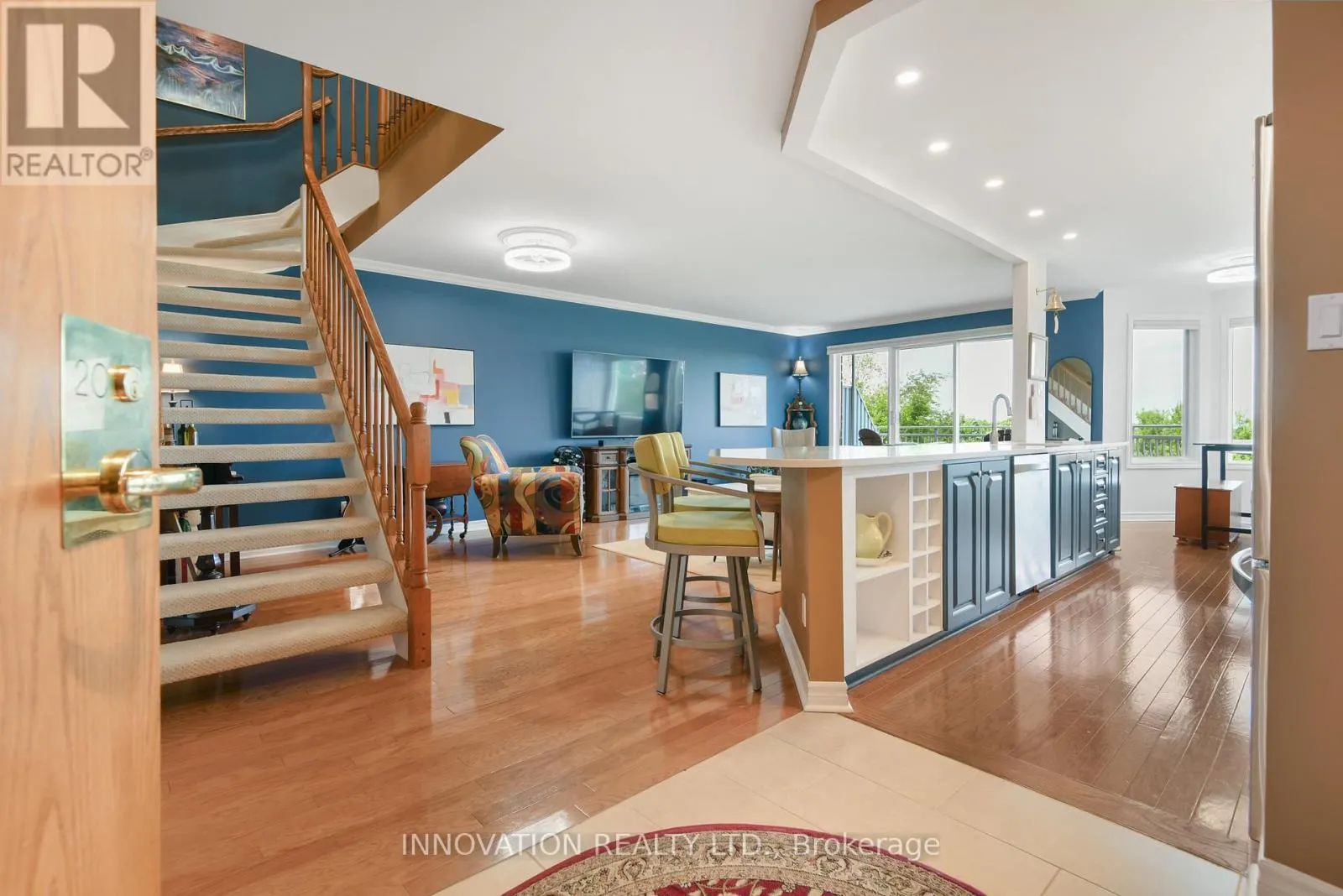 2C - 150 ROBSON COURT