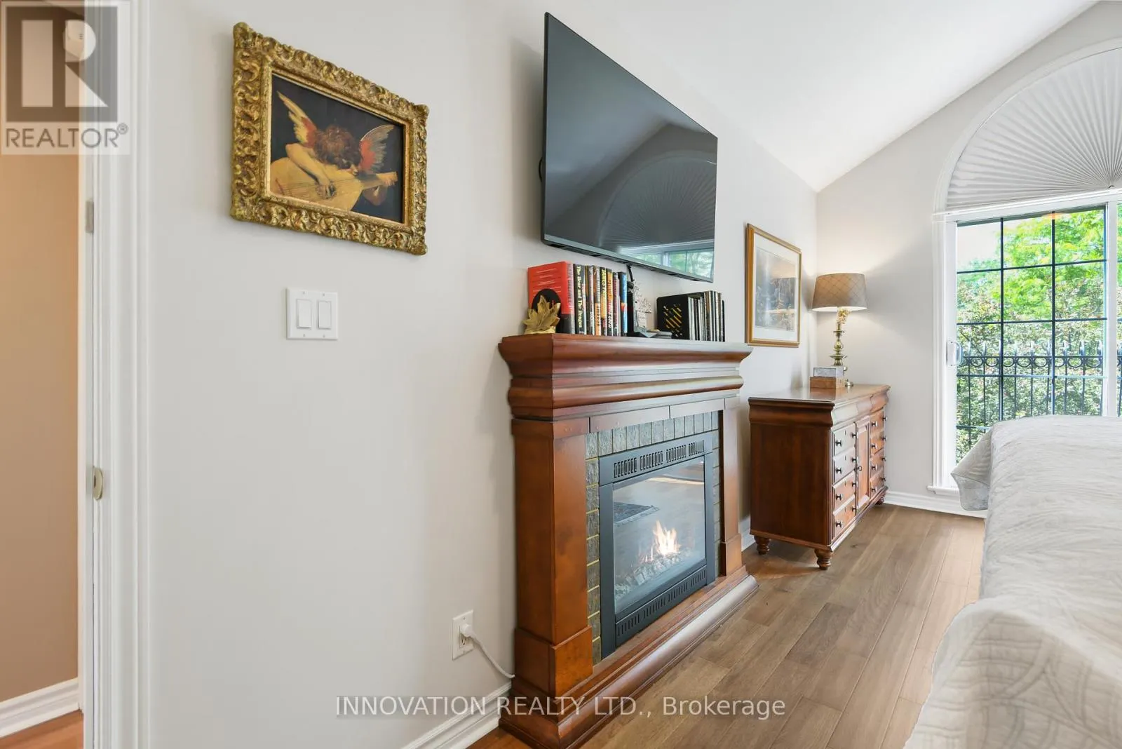 2C - 150 ROBSON COURT
