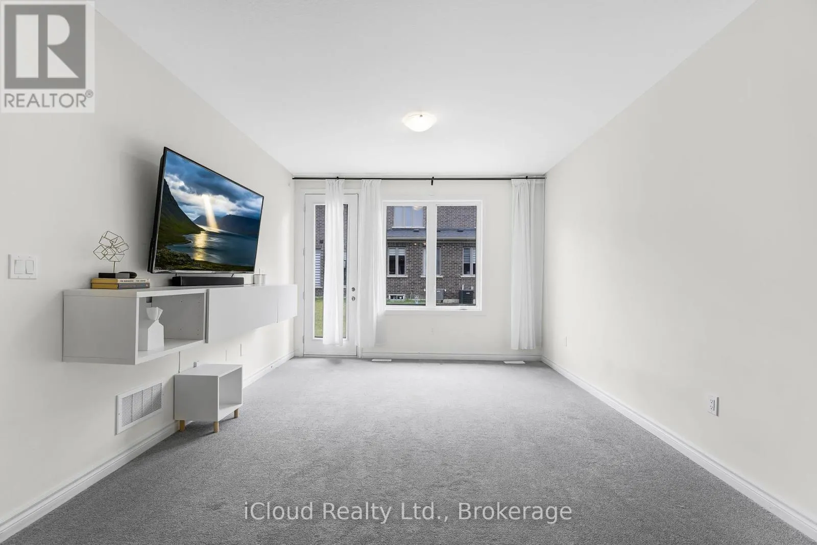 11 HARWOOD STREET