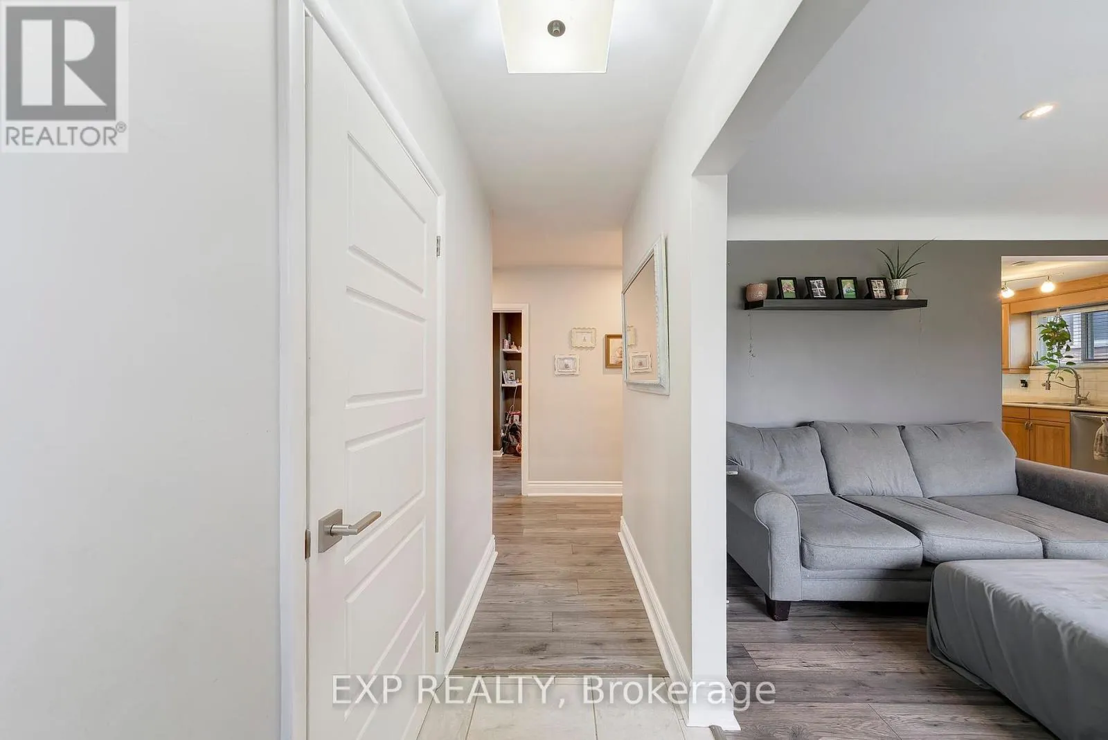 7589 WILSON CRESCENT