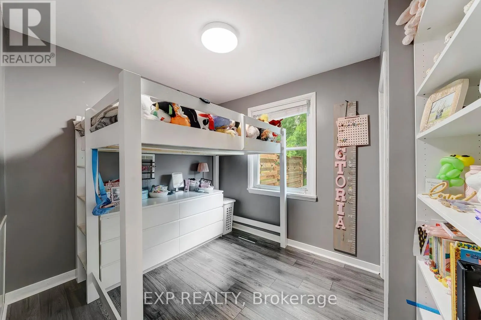 7589 WILSON CRESCENT